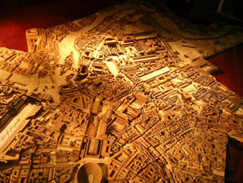 موريــس فريدمــان الأنثرُوبولوجيا والأدَب(*) / ترجمة: محمد أسليـم